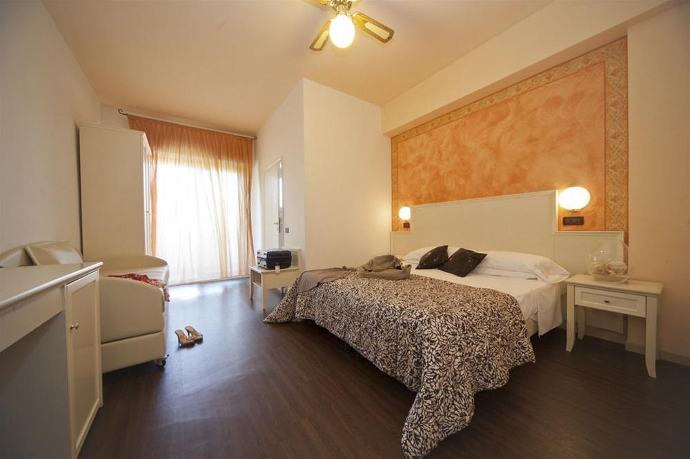 Park Hotel Serena Viserbella di Rimini Exterior photo